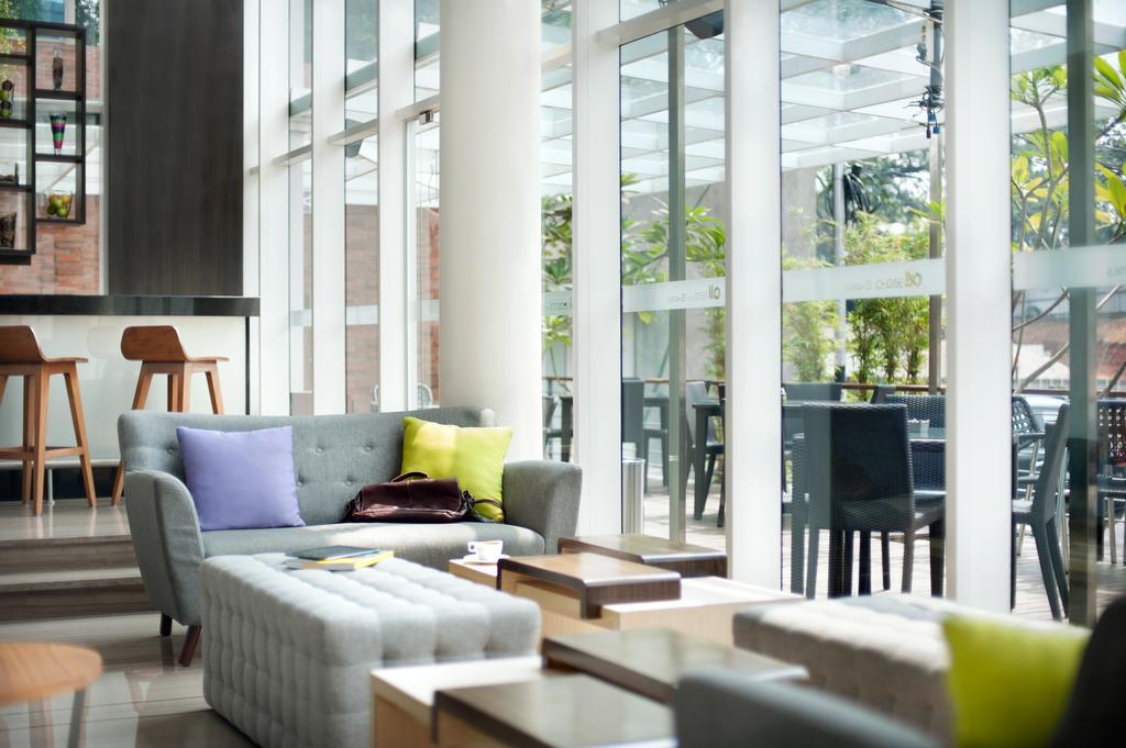 All Seasons Jakarta Thamrin Экстерьер фото