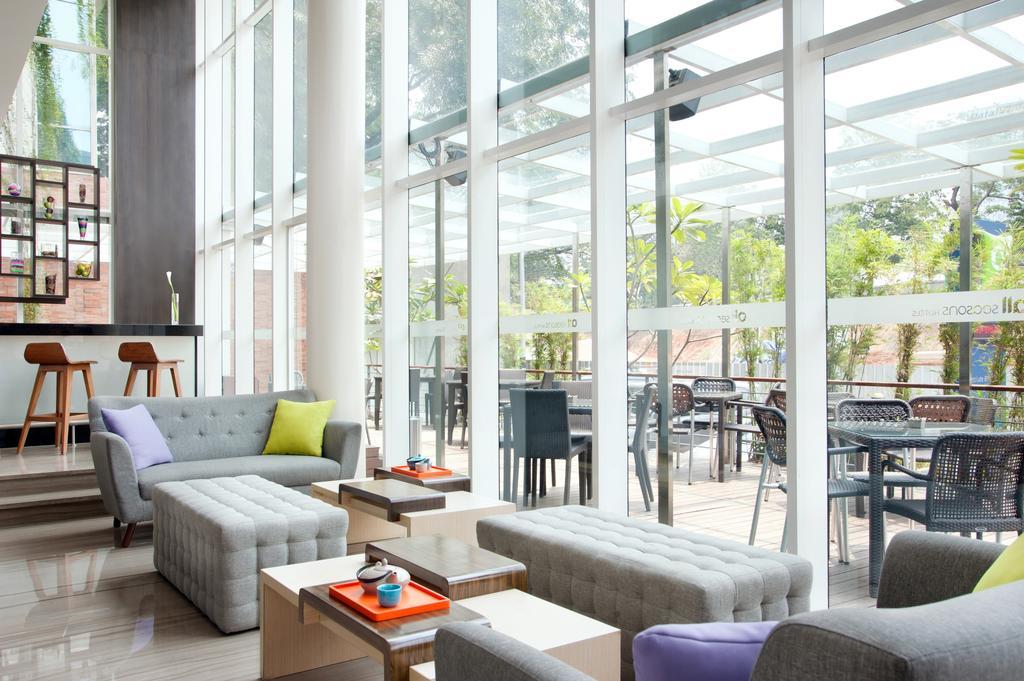 All Seasons Jakarta Thamrin Экстерьер фото