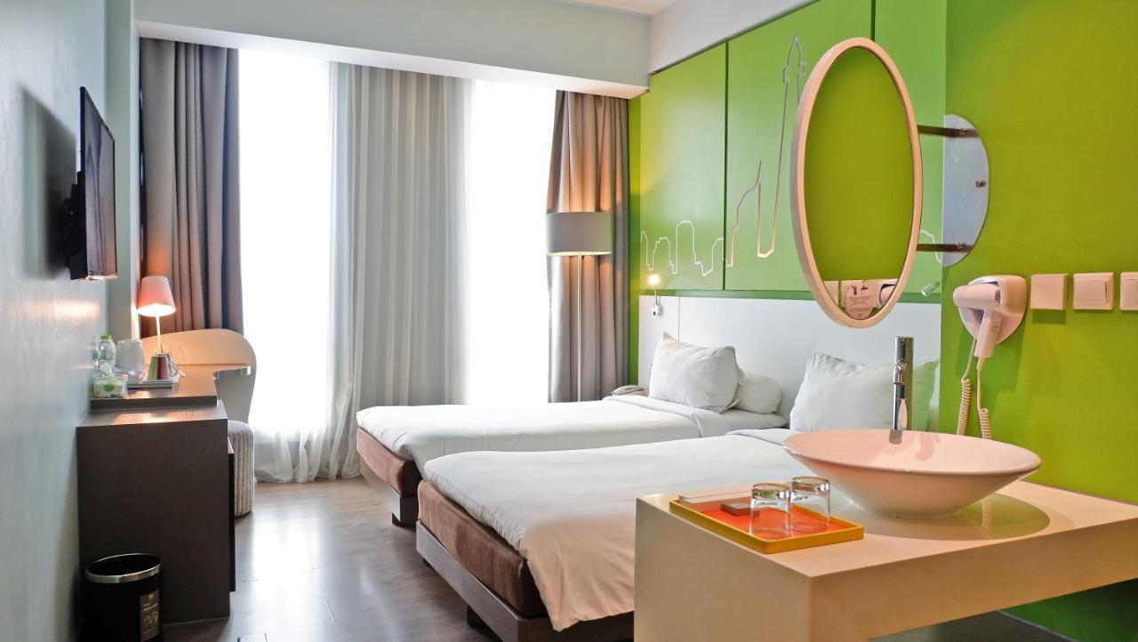 All Seasons Jakarta Thamrin Экстерьер фото