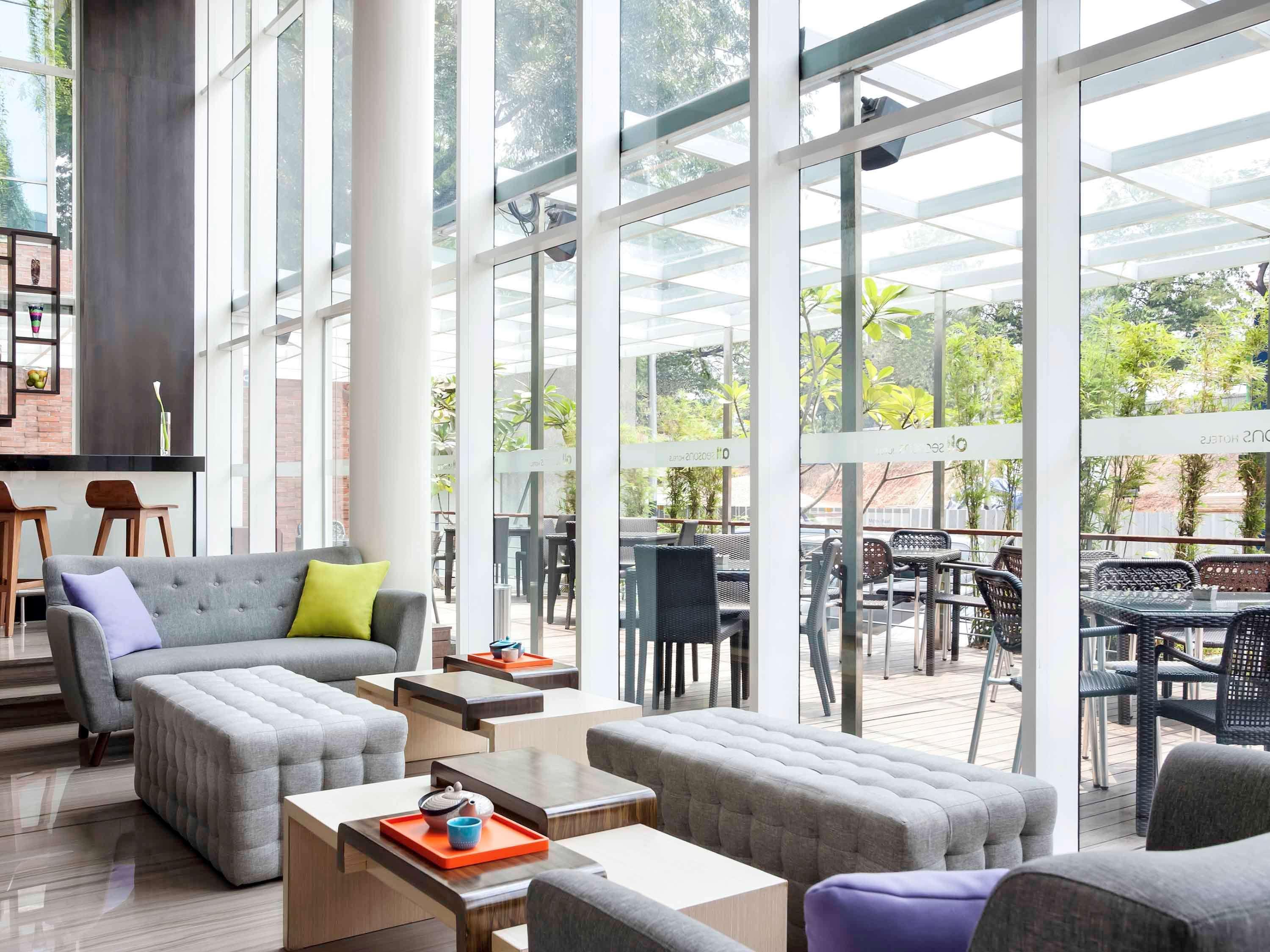 All Seasons Jakarta Thamrin Экстерьер фото