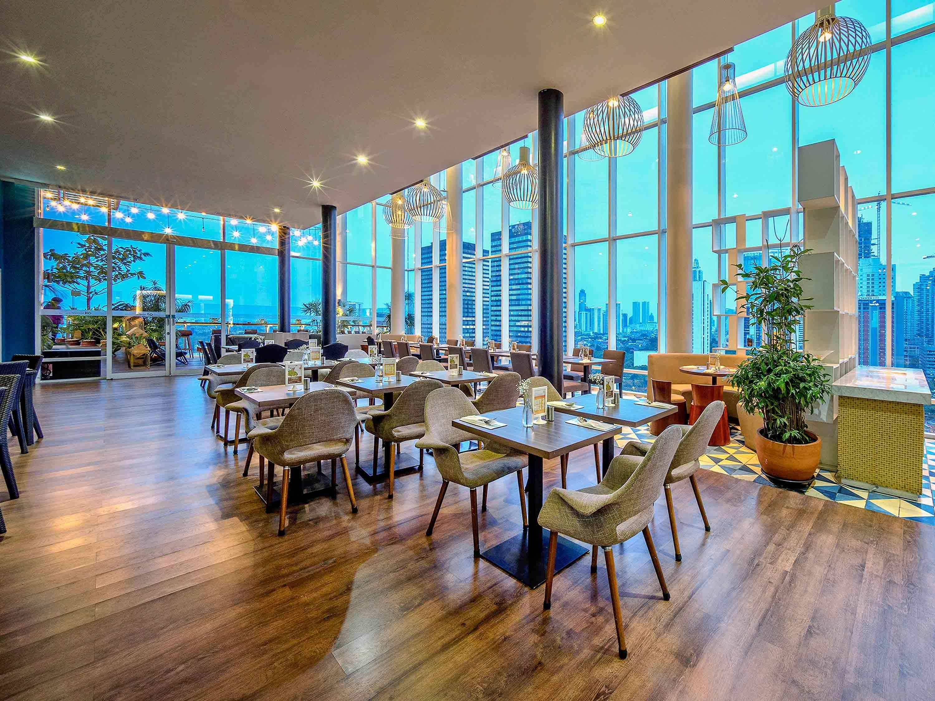 All Seasons Jakarta Thamrin Экстерьер фото