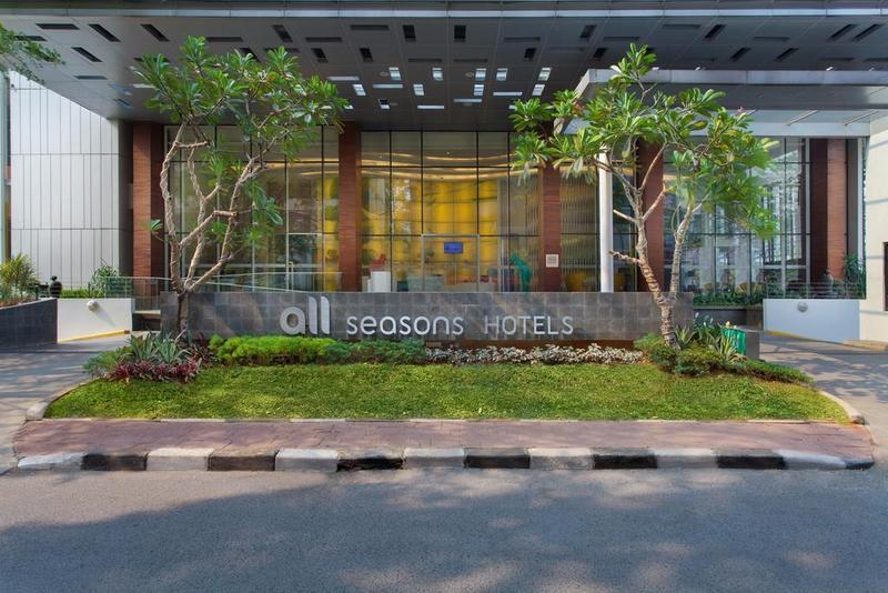 All Seasons Jakarta Thamrin Экстерьер фото