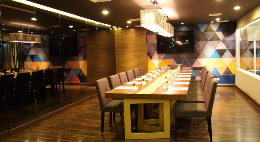 All Seasons Jakarta Thamrin Экстерьер фото